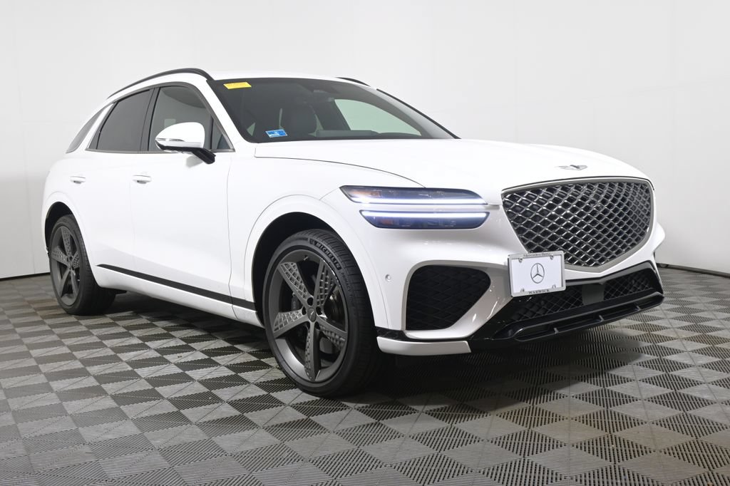 Used 2023 Genesis GV70 2.5T w/ Sport Prestige Package AWD/4WD image 9