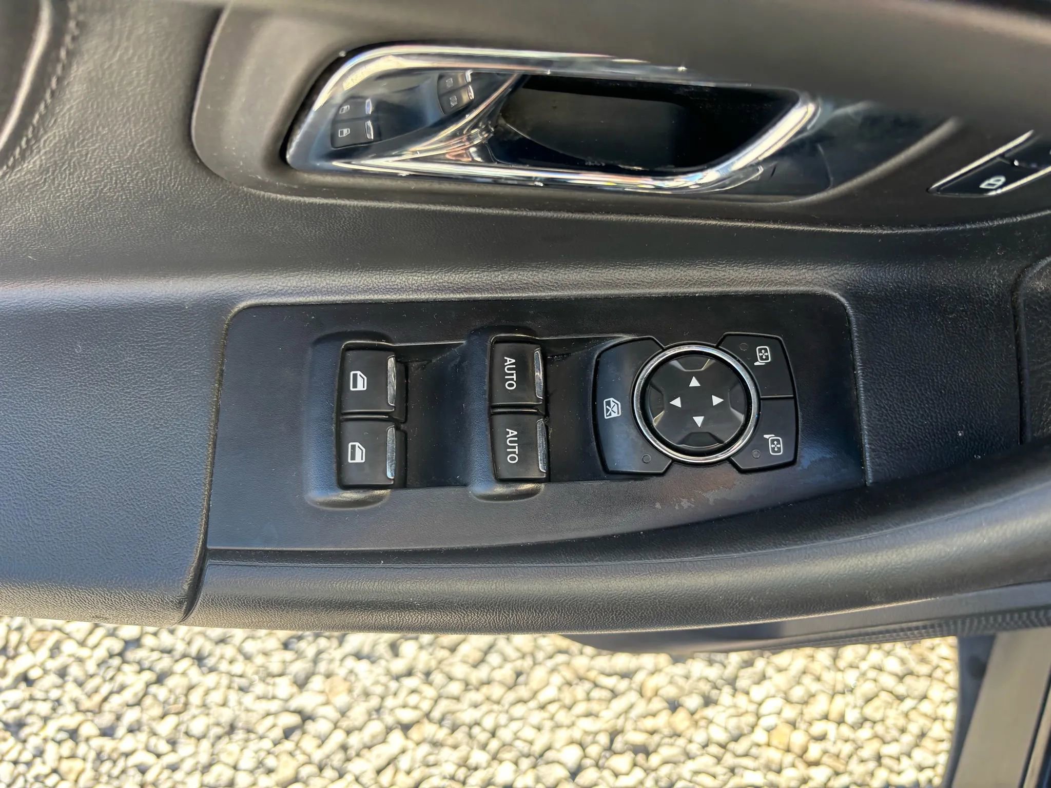 Used 2015 Ford Taurus SHO w/ Equipment Group 401A image 18