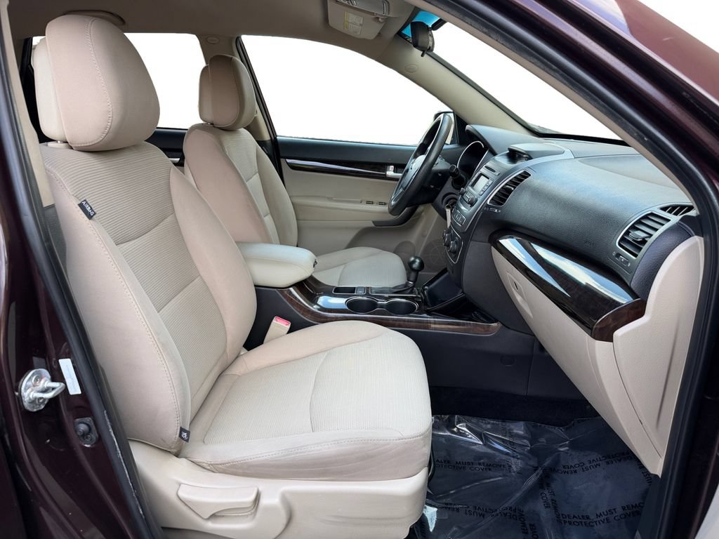 Used 2014 Kia Sorento LX AWD/4WD image 18