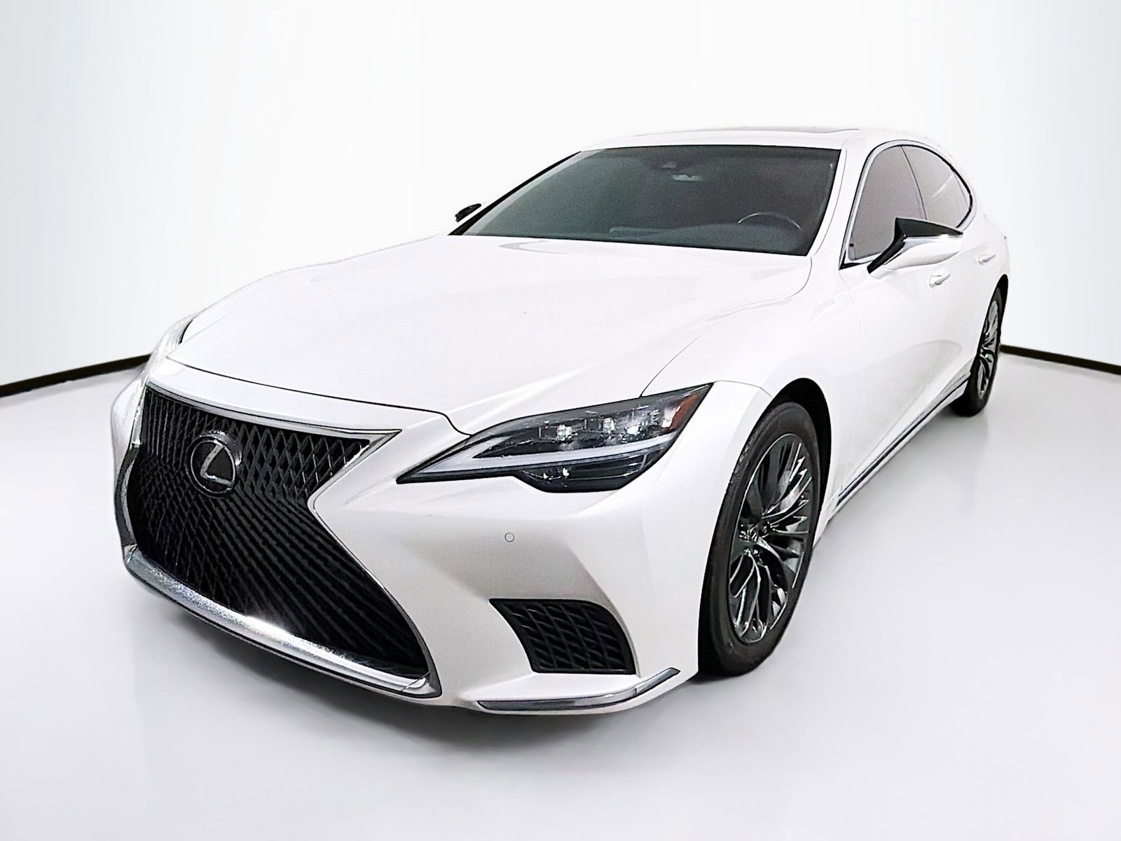 Used 2021 Lexus LS 500 RWD image 3
