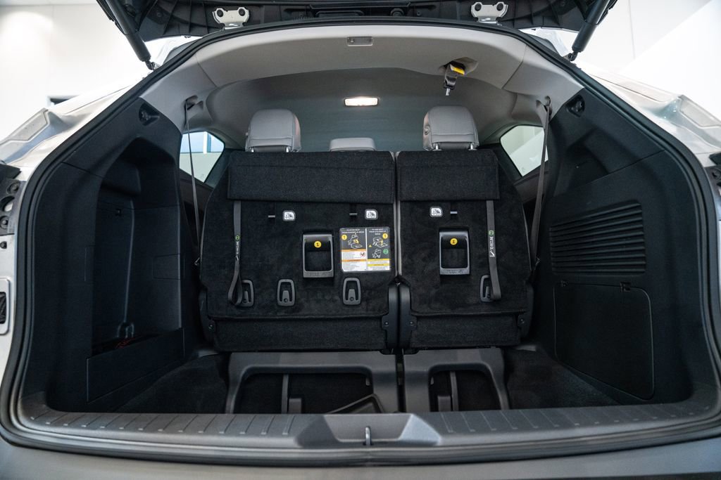 Used 2025 Toyota Sienna XLE AWD/4WD image 43