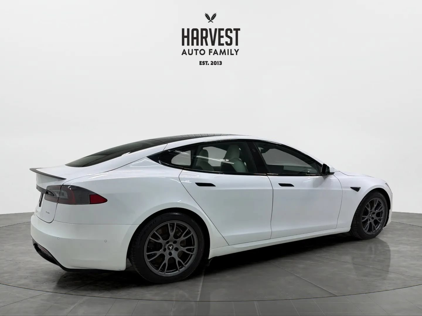 Used 2022 Tesla Model S Plaid AWD/4WD image 7