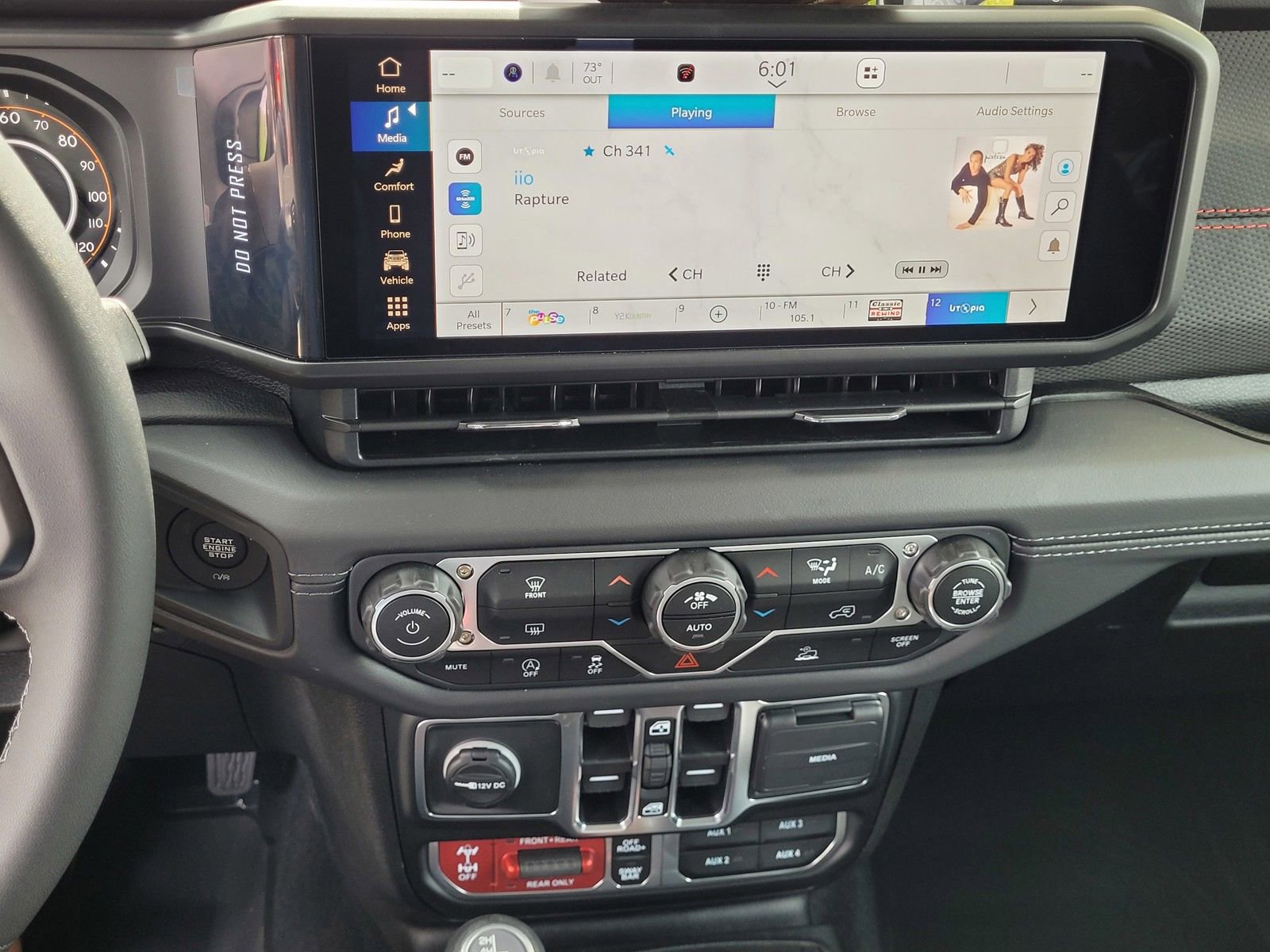 New 2025 Jeep Gladiator Rubicon image 14