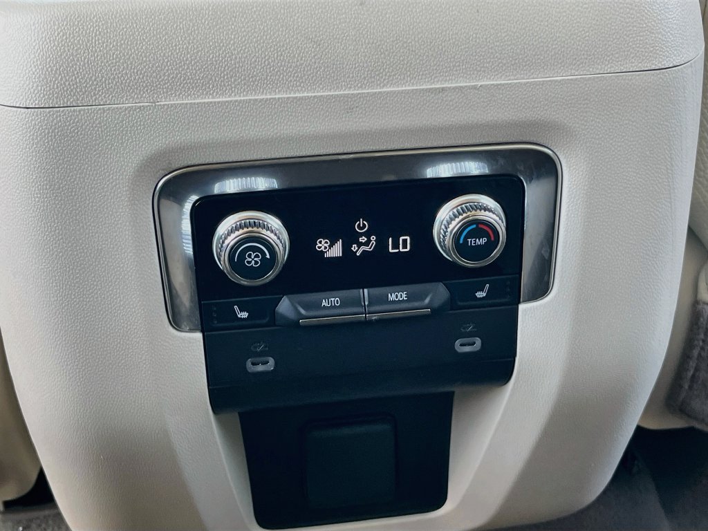 Used 2024 GMC Yukon Denali w/ Max Trailering Package AWD/4WD image 26