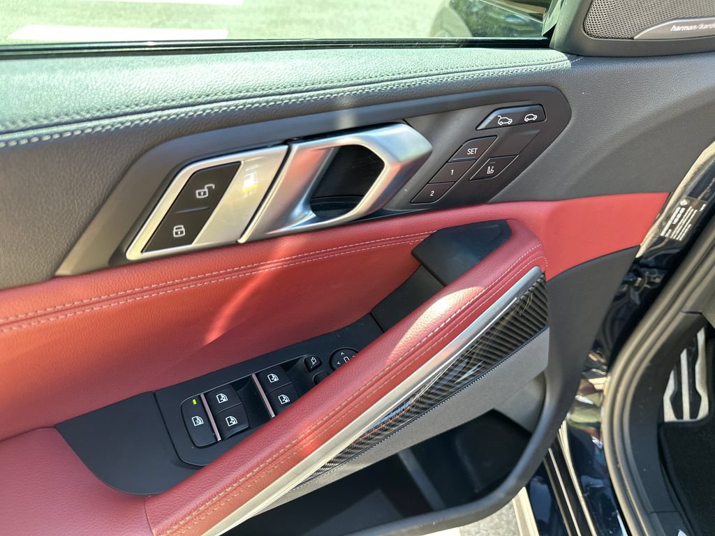 Used 2022 BMW X6 M50i w/ Premium Package AWD/4WD image 22