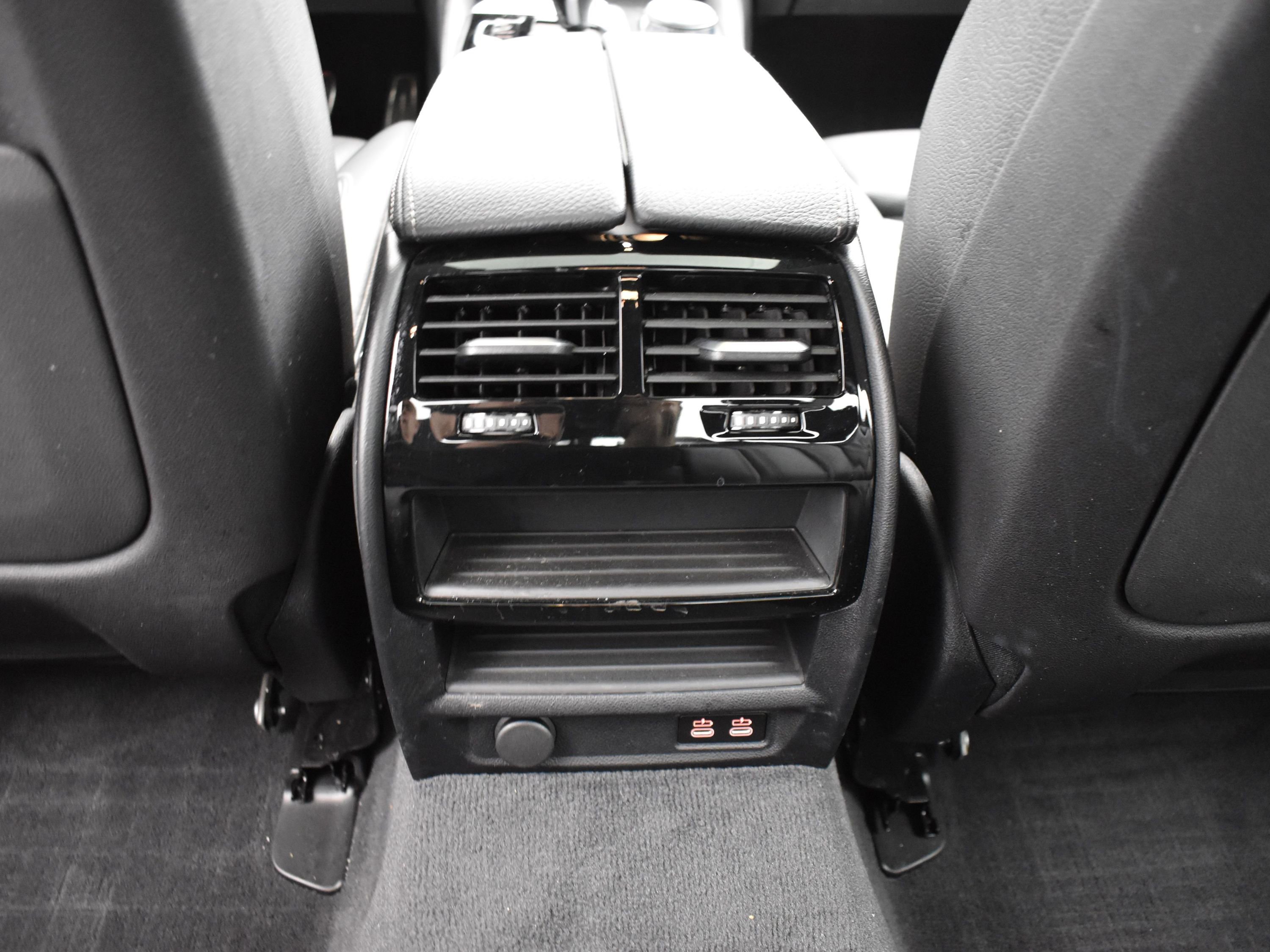 Used 2023 BMW 540i xDrive w/ M Sport Package image 18