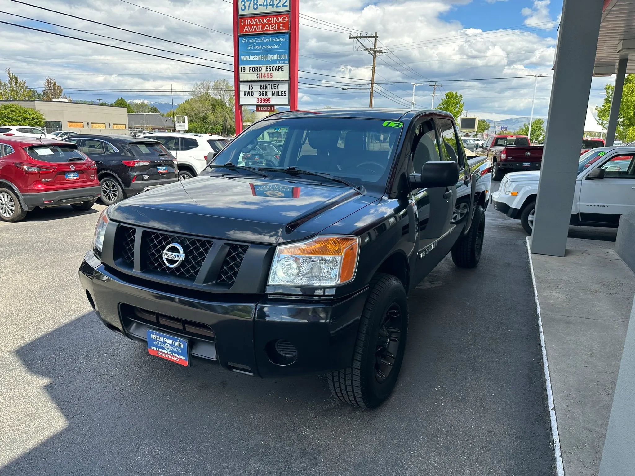 Used 2012 Nissan Titan S AWD/4WD image 4