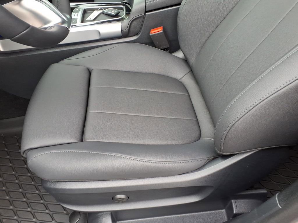 New 2026 Mercedes-Benz GLB 250 4MATIC image 15