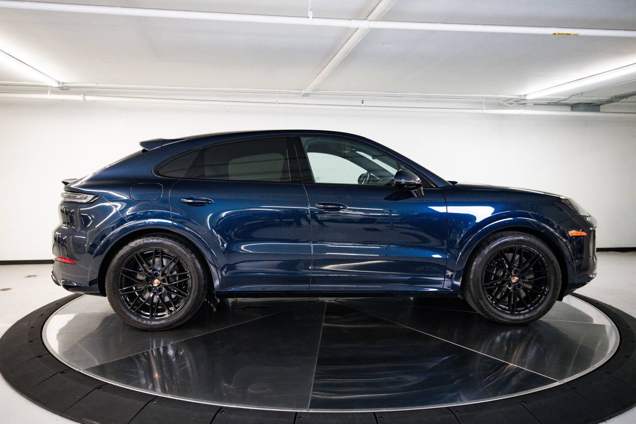 Certified 2025 Porsche Cayenne GTS AWD/4WD image 8
