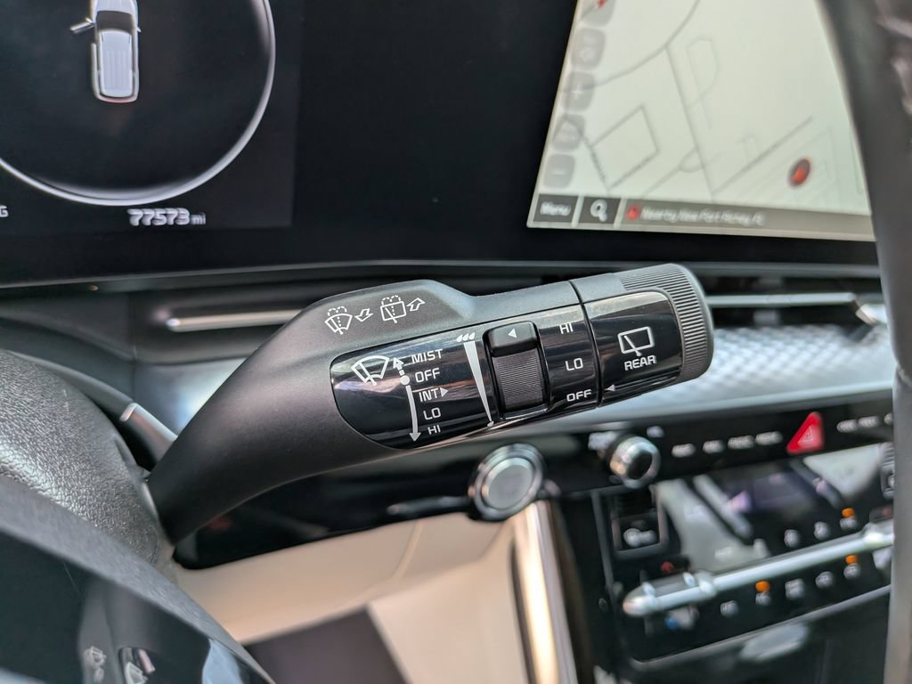 Certified 2024 Kia Carnival SX Prestige FWD image 35