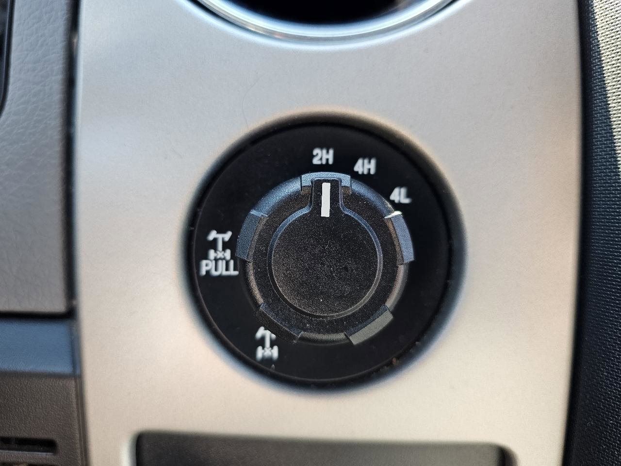 Used 2013 Ford F150 XLT w/ Luxury Equipment Group AWD/4WD image 19