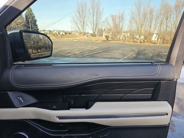 Used 2020 Ford Expedition Platinum image 14