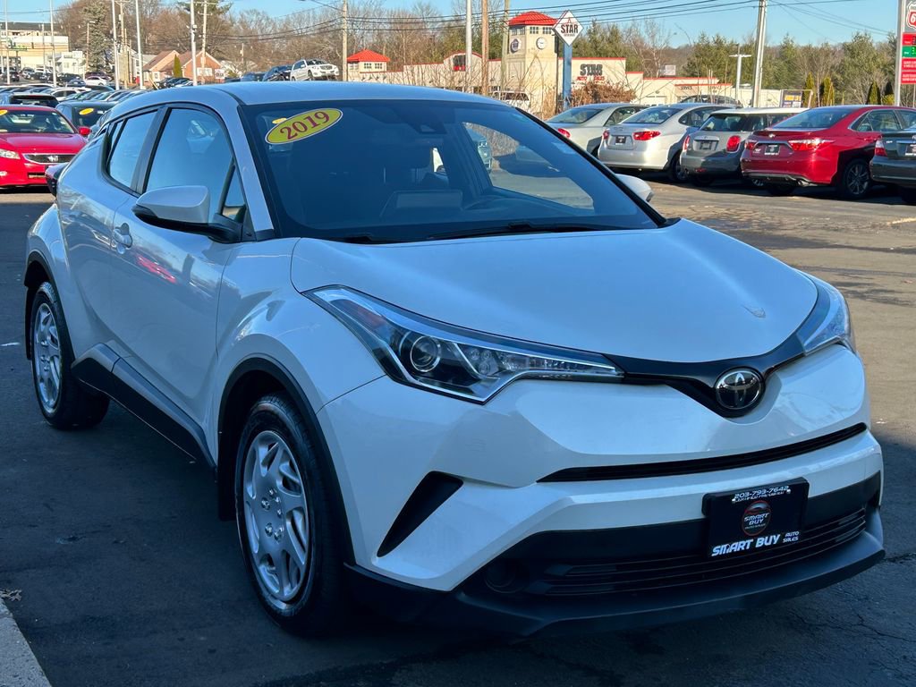 Used 2019 Toyota C-HR LE image 4