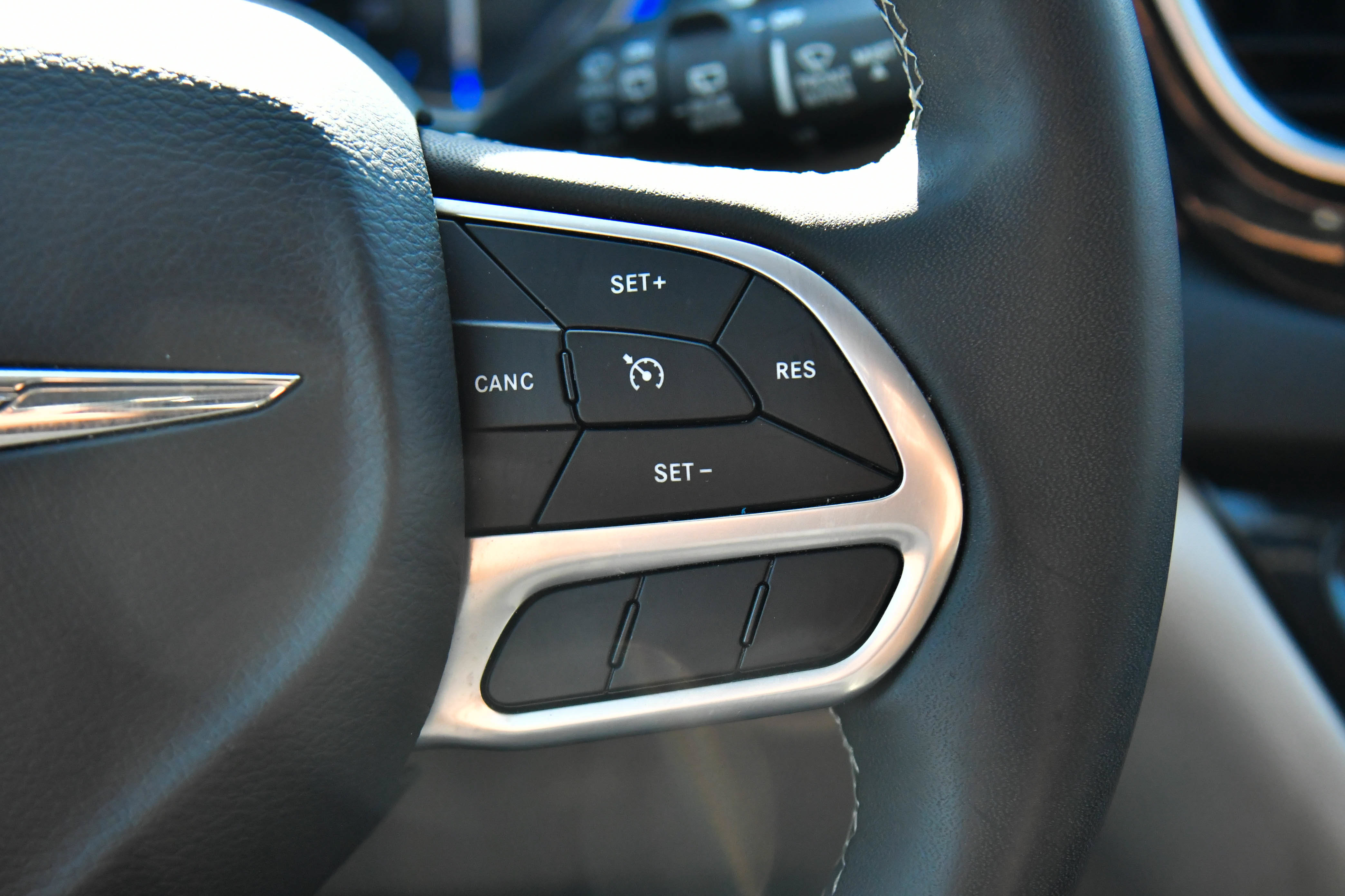 Used 2023 Chrysler Voyager LX FWD image 30