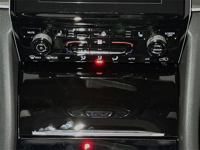 New 2025 Jeep Grand Cherokee L Altitude image 10