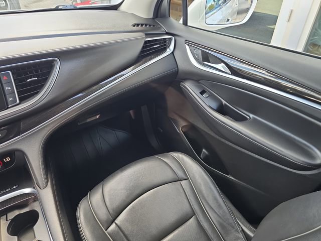 Certified 2019 Buick Enclave Avenir w/ Avenir Technology Package image 13