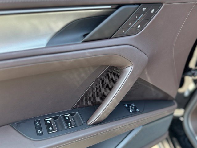 New 2026 Porsche Cayenne Electric AWD/4WD image 14