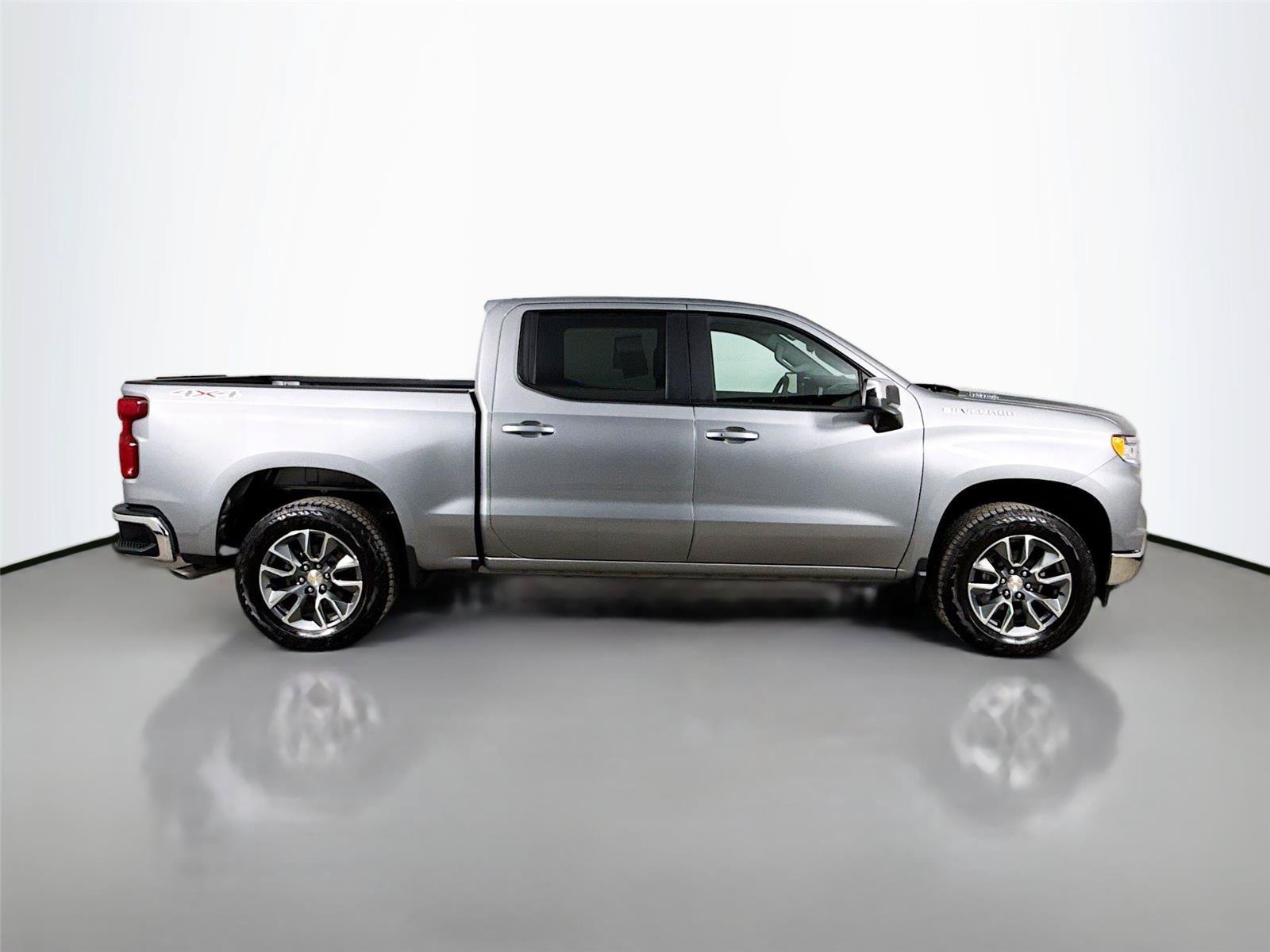Used 2026 Chevrolet Silverado 1500 LT AWD/4WD image 10