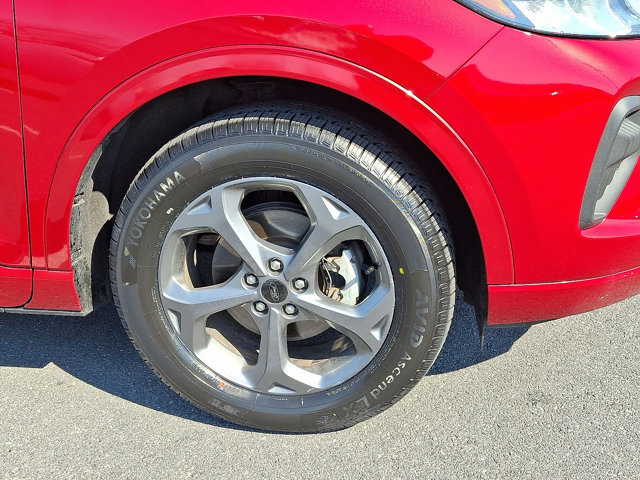 Used 2023 Ford Escape ST-Line w/ Tech Pack #1 image 8