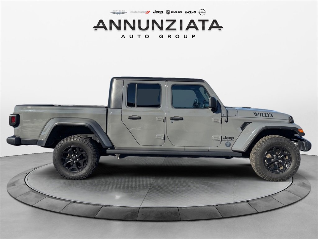 Used 2021 Jeep Gladiator Willys image 6