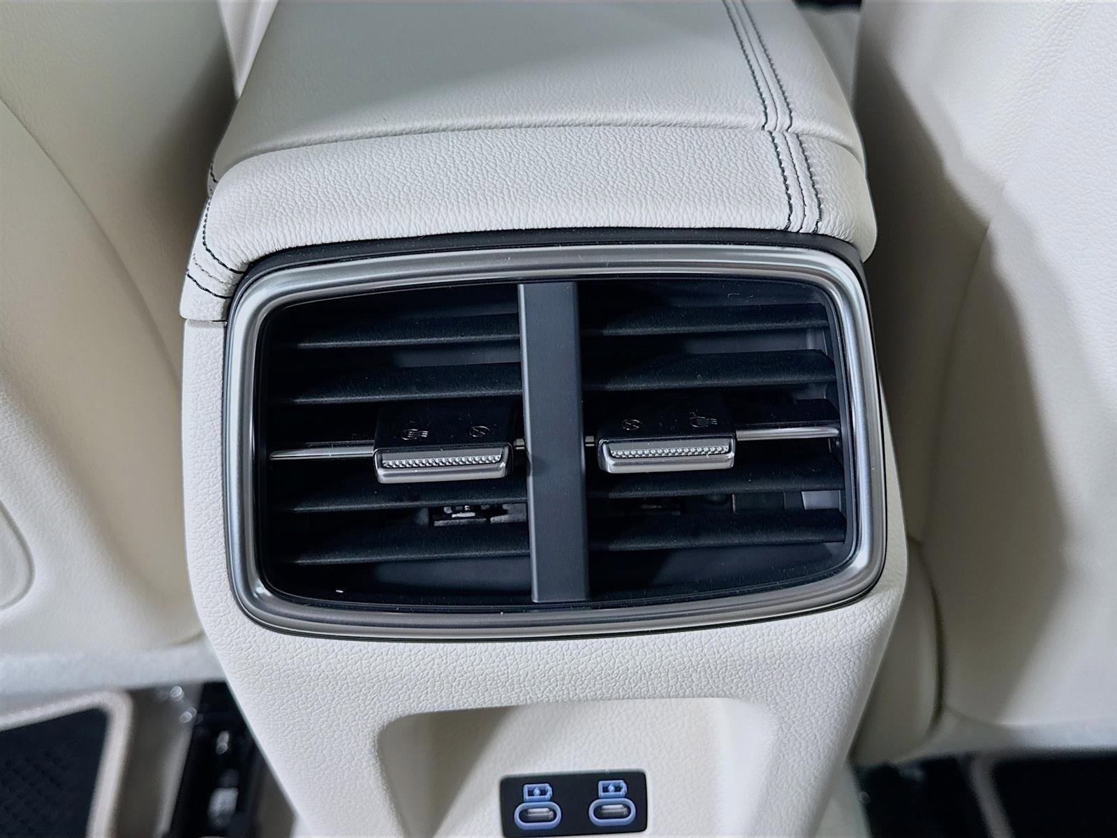 New 2026 Genesis G70 2.5T Prestige image 27