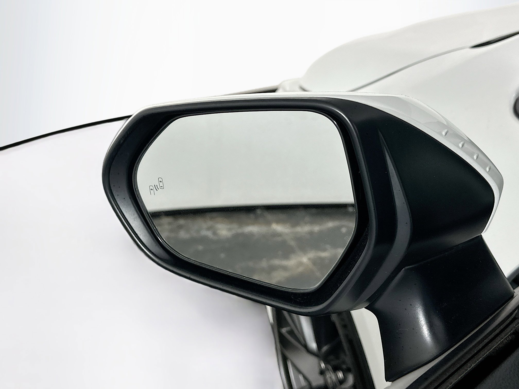 Used 2023 Toyota Corolla SE w/ SE Premium Package image 16