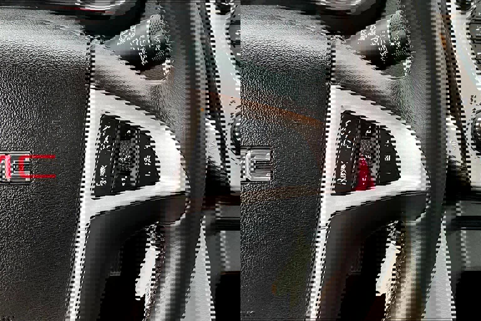 Used 2015 GMC Terrain SLT image 24