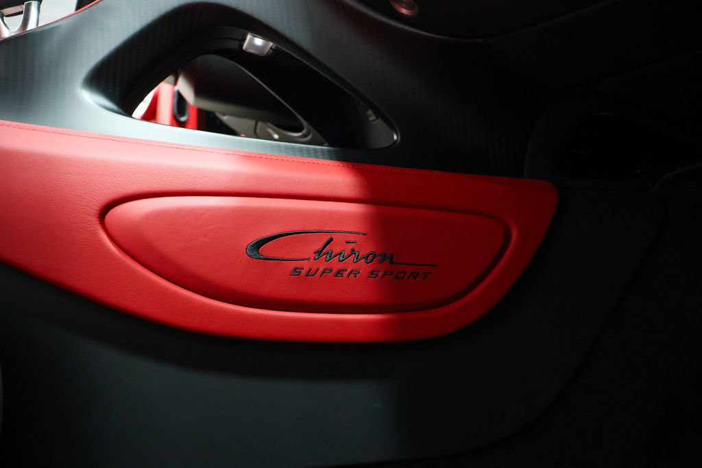 Used 2022 Bugatti Chiron Super Sport AWD/4WD image 41