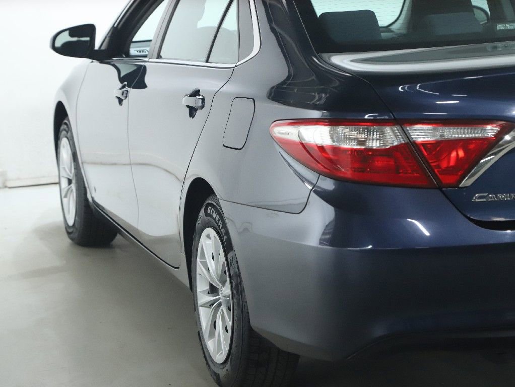 Used 2017 Toyota Camry XLE image 40