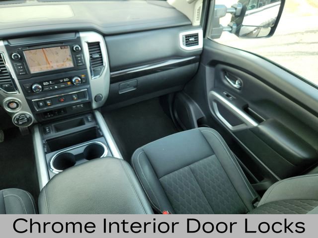 Used 2019 Nissan Titan SV w/ SV Convenience Package image 14