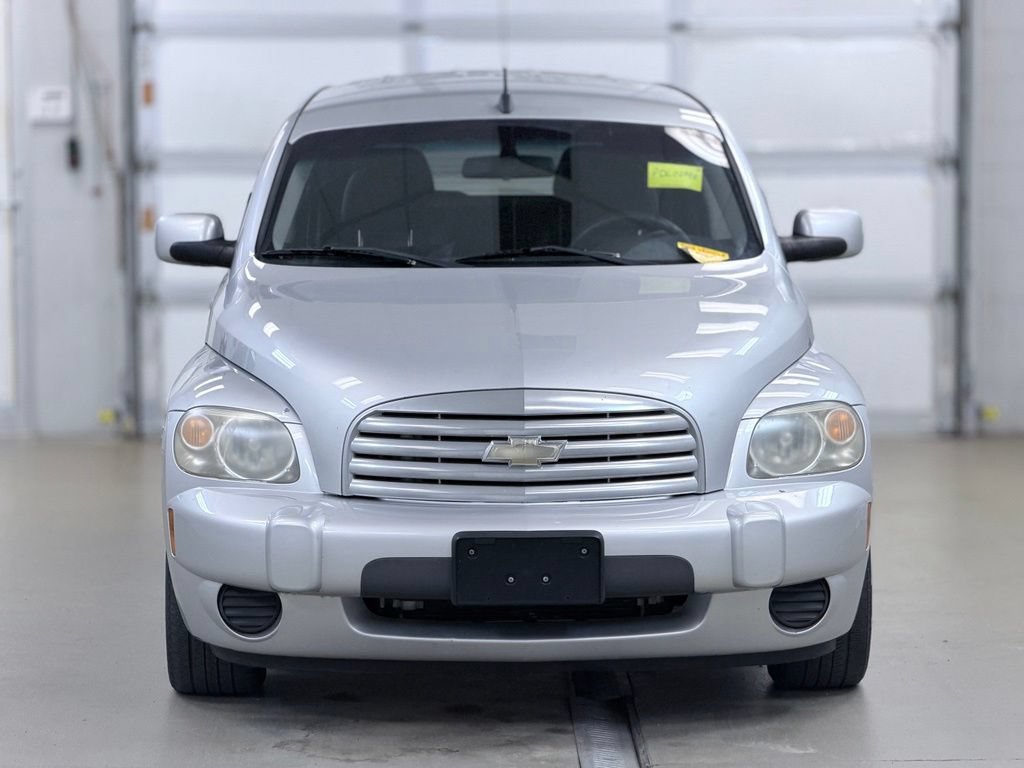Used 2010 Chevrolet HHR LT FWD image 2