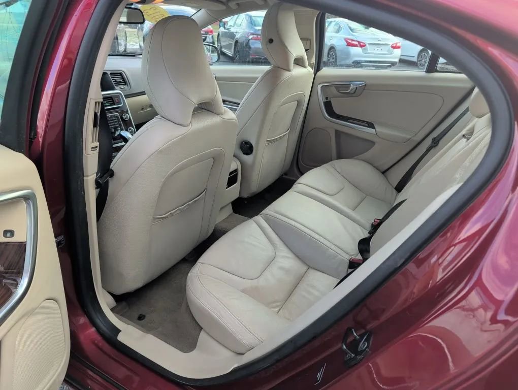 Used 2013 Volvo S60 T5 image 23