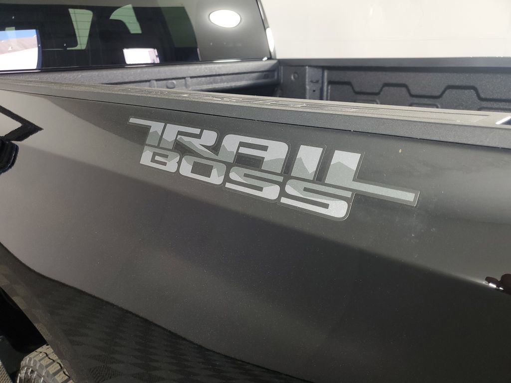 New 2026 Chevrolet Silverado 1500 Custom Trail Boss w/ Midnight Edition image 31