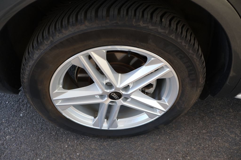 Used 2023 Audi Q5 e Premium w/ Convenience Package AWD/4WD image 61