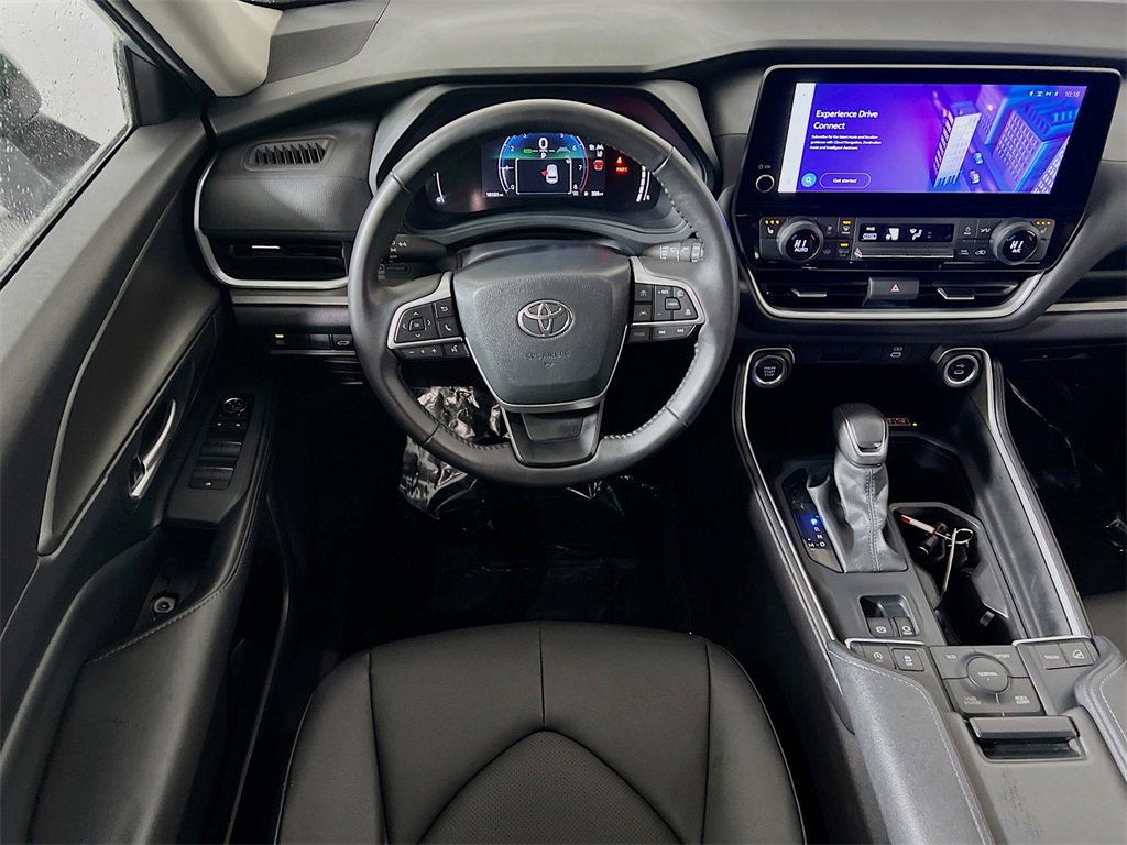 Certified 2025 Toyota Grand Highlander AWD image 19