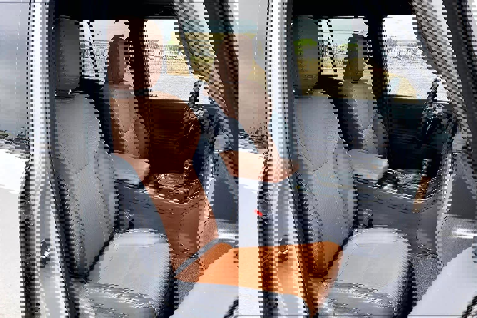 Certified 2024 Lexus GX 550 w/ Accessory Package (2T) image 9