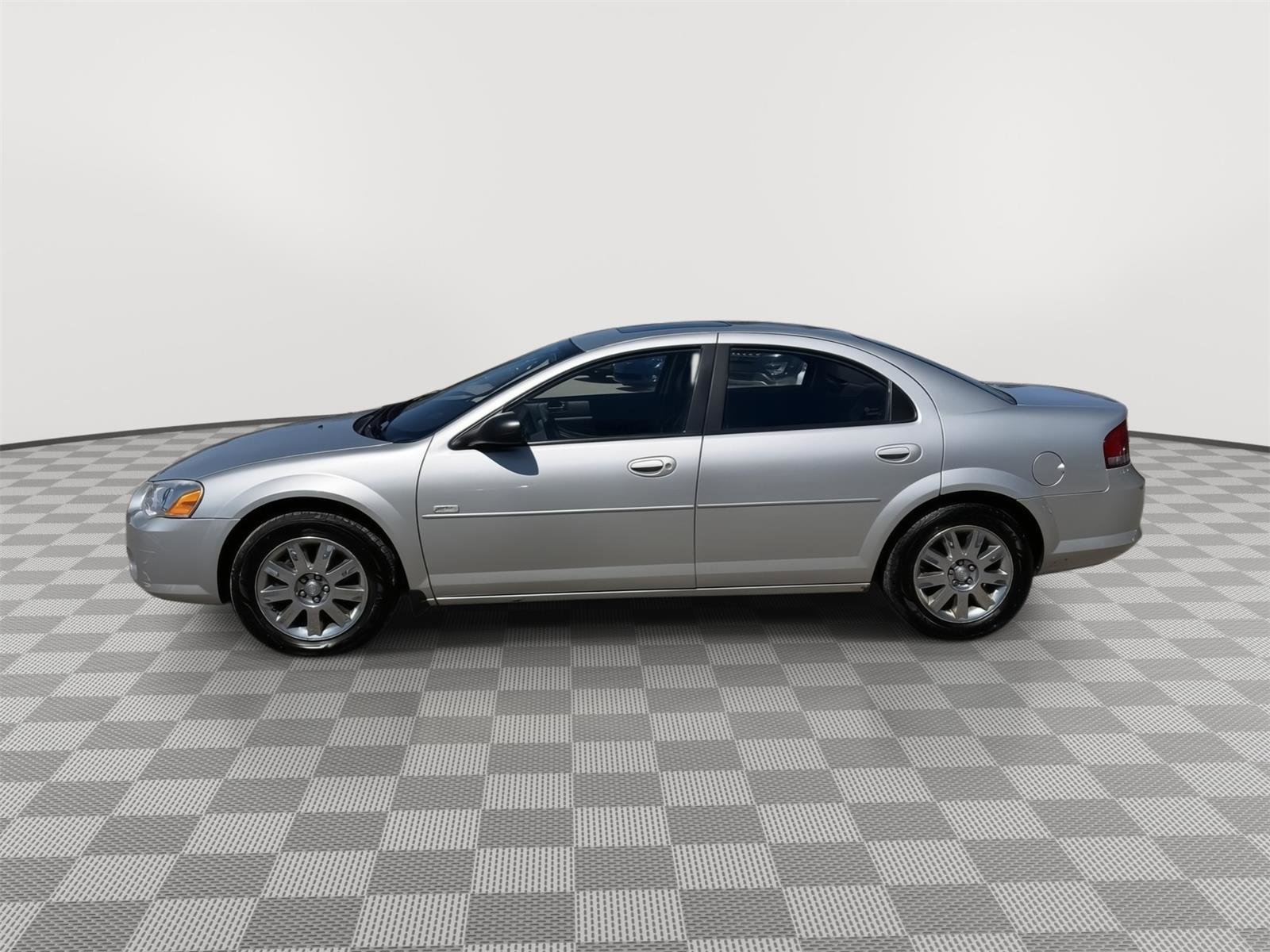 Used 2006 Chrysler Sebring Touring FWD image 4