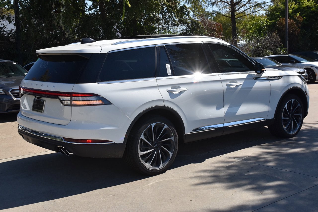 New 2027 Lincoln Aviator Reserve AWD/4WD image 6