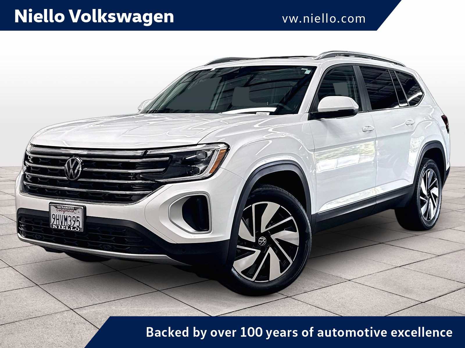 Used 2024 Volkswagen Atlas SE w/ Panoramic Sunroof Package