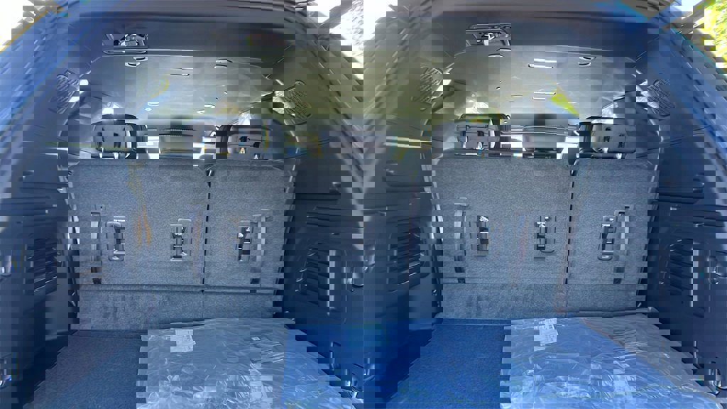 New 2026 Chevrolet Traverse LT w/ Driver Confidence Package image 10