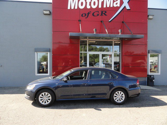 Used 2014 Volkswagen Passat 1.8T FWD image 2