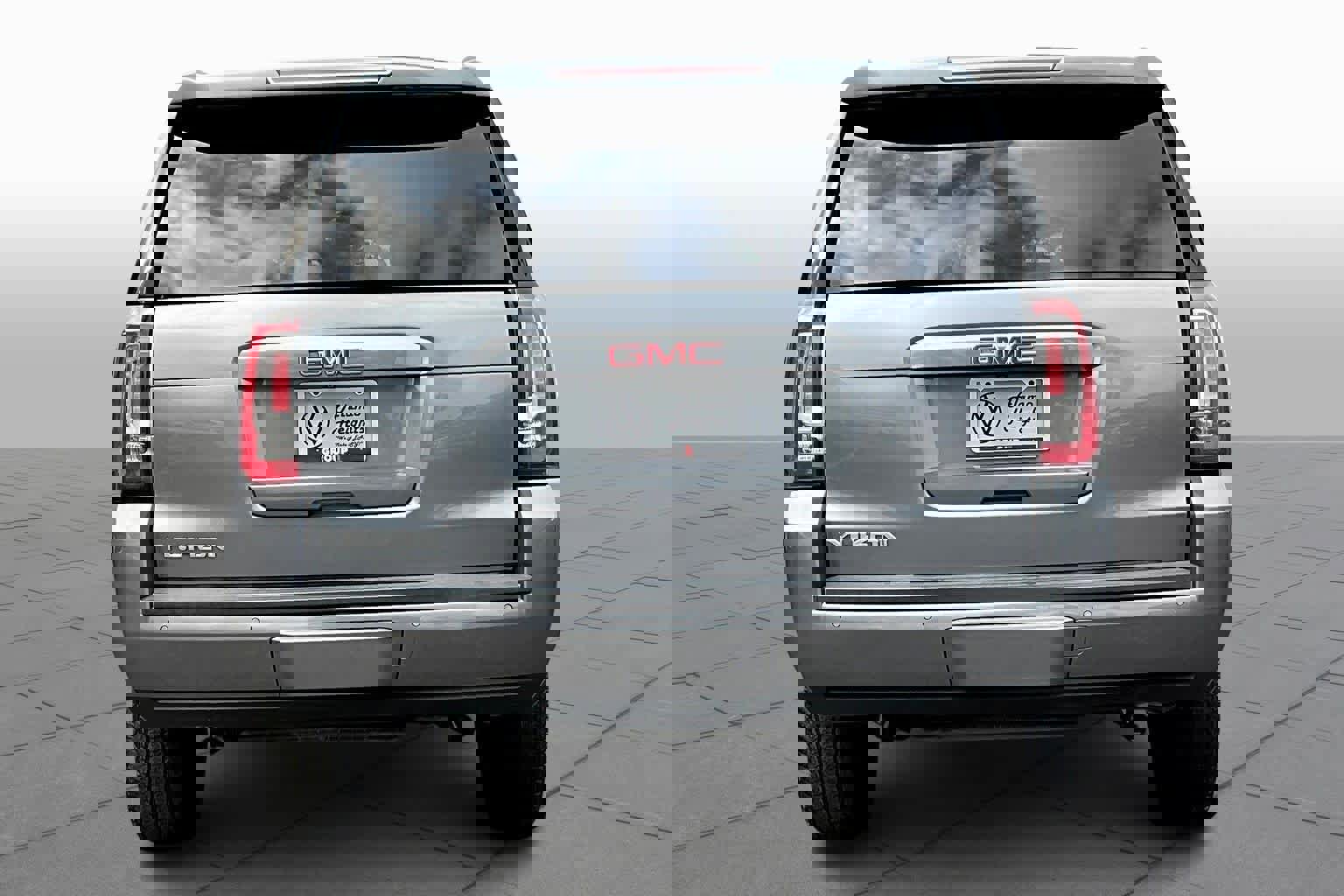 Used 2020 GMC Yukon SLT image 4