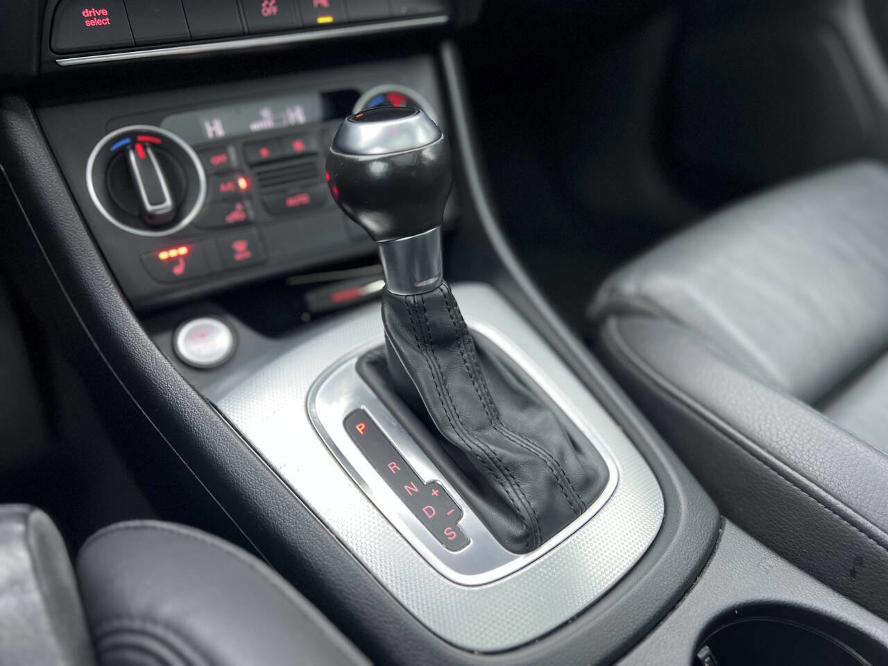 Used 2016 Audi Q3 2.0T Premium Plus w/ Sport Package image 27