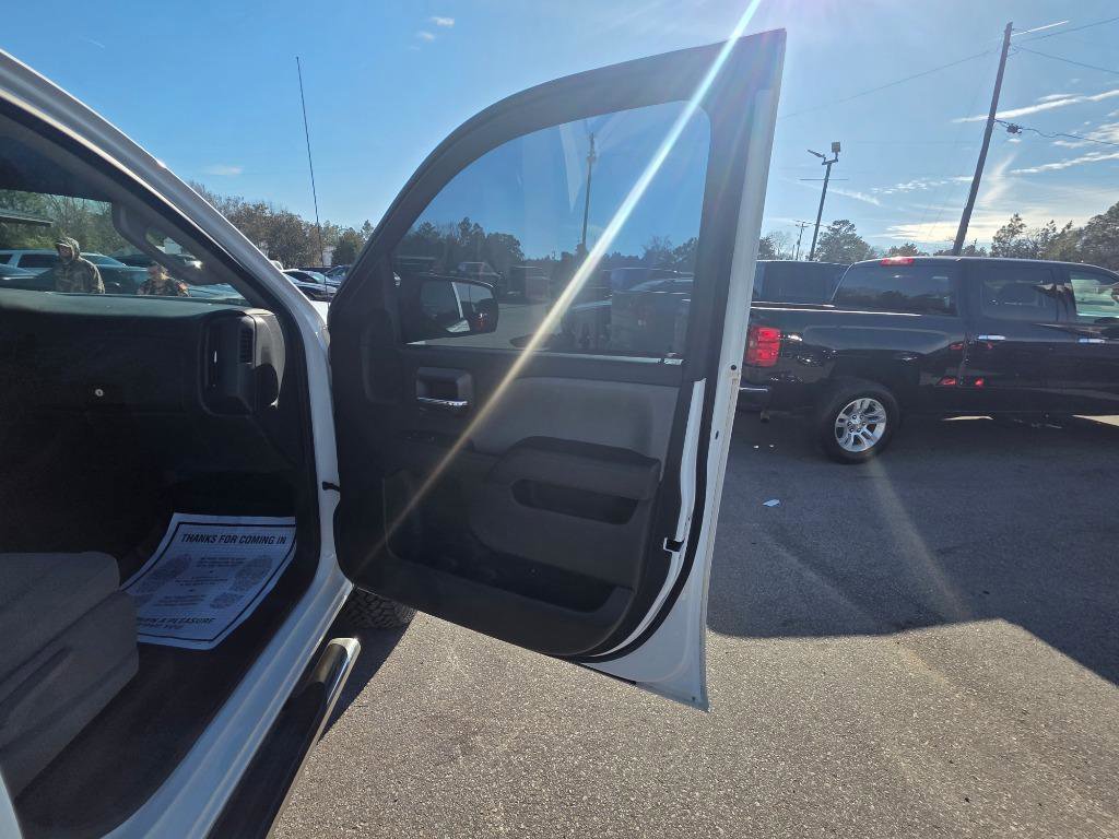 Used 2017 Chevrolet Silverado 1500 Custom w/ Custom Convenience Package image 10