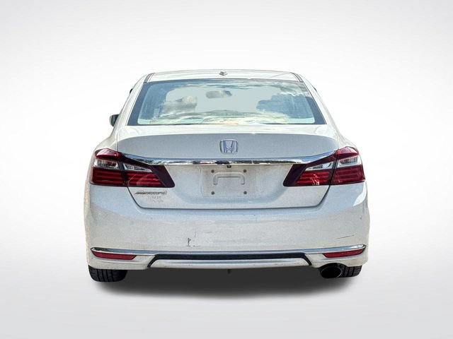 Used 2016 Honda Accord EX image 4