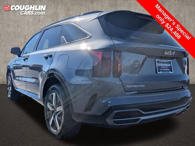 Used 2023 Kia Sorento EX w/ Panoramic Sunroof Package image 5