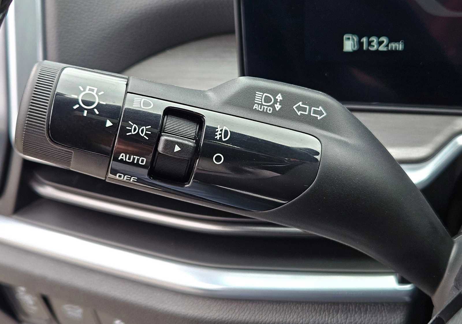 Certified 2025 Kia Sorento SX Prestige w/ Sage Leather Package image 26