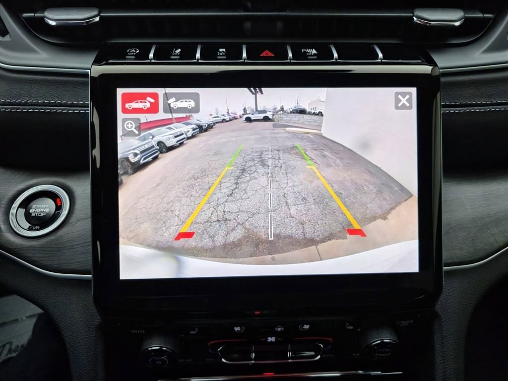 New 2025 Jeep Grand Cherokee Limited w/ Luxury Tech Group II AWD/4WD image 18