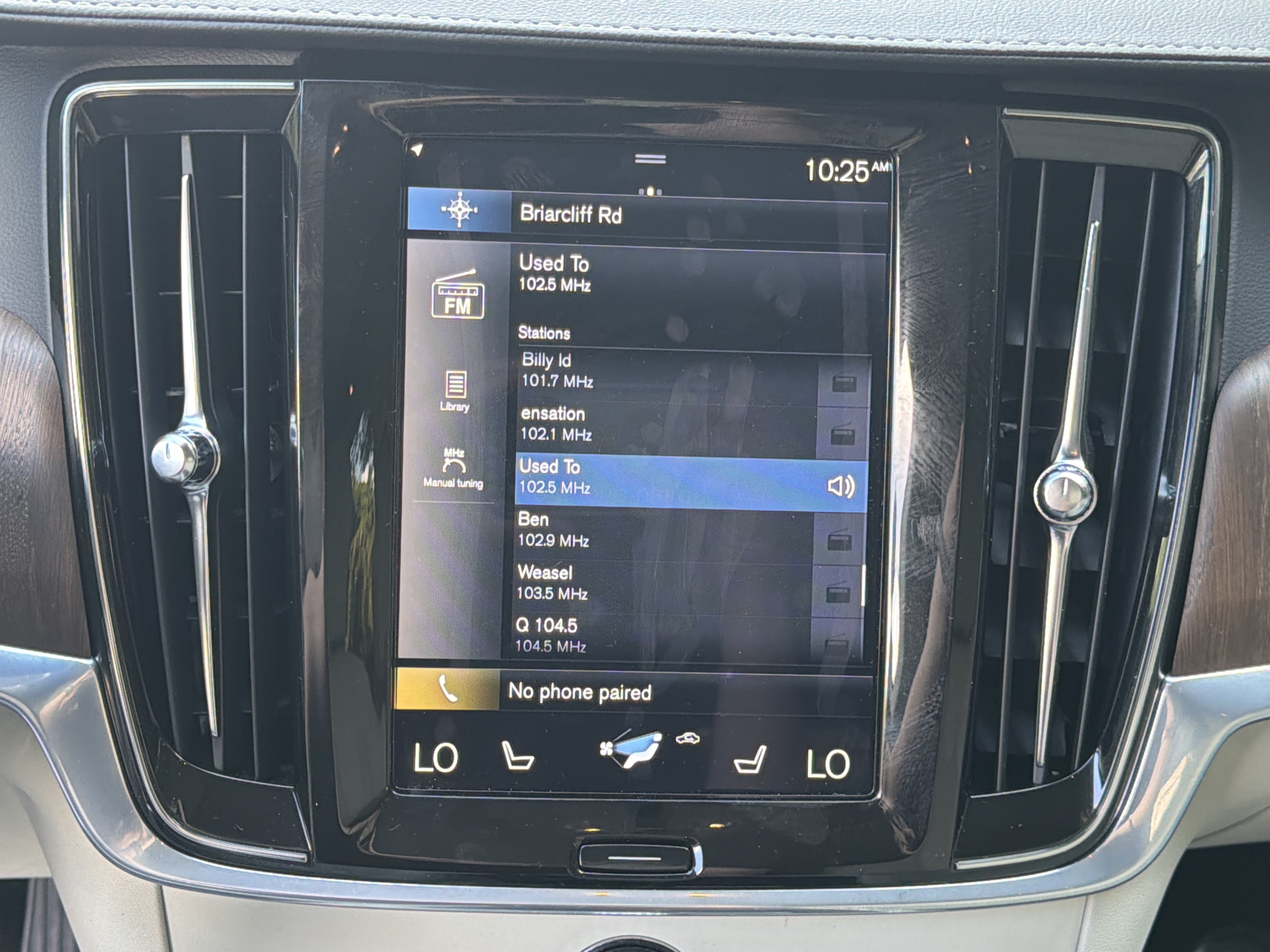 Used 2021 Volvo V90 T6 Cross Country AWD/4WD image 23