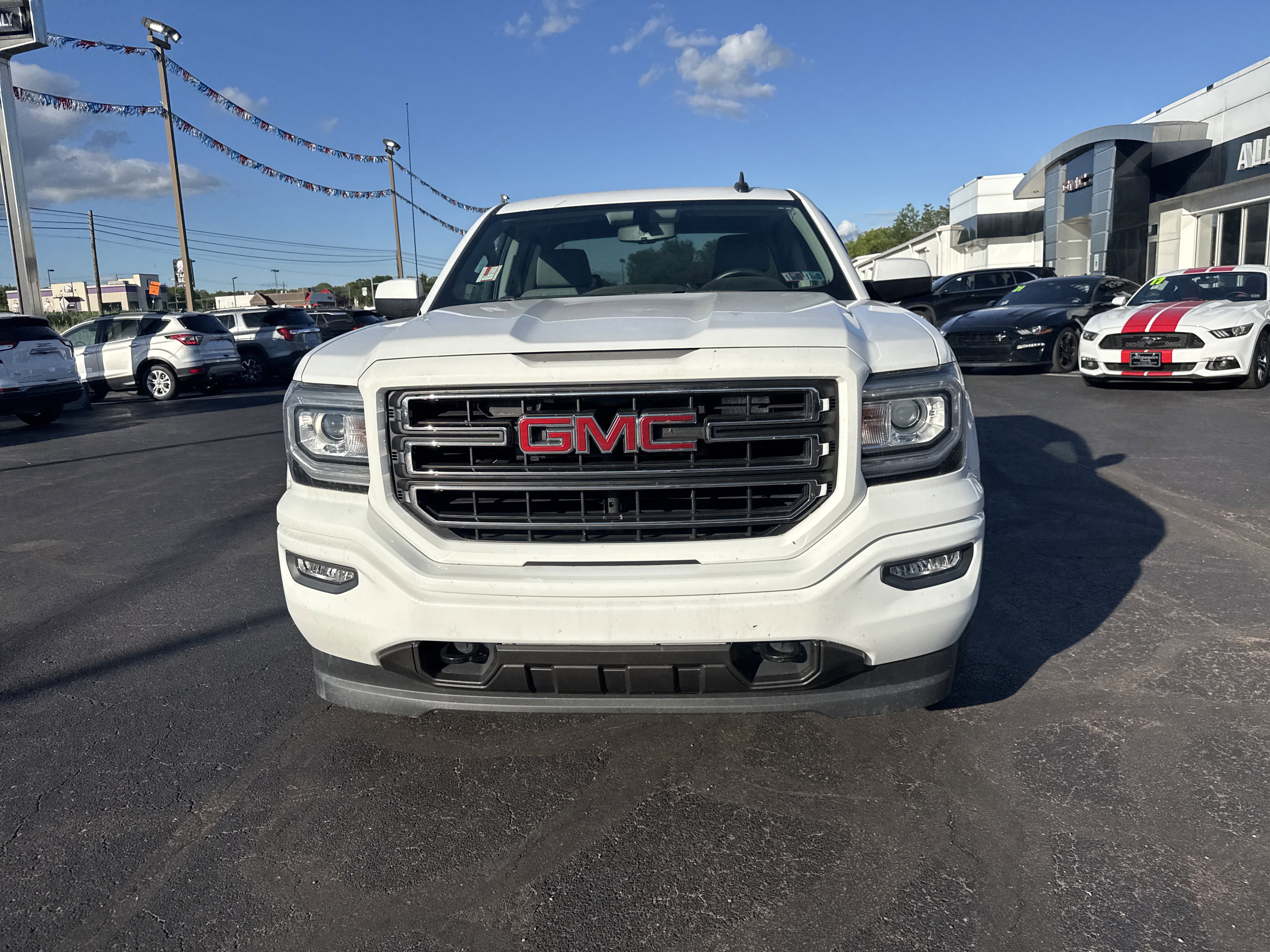 Used 2019 GMC Sierra 1500 Limited w/ Elevation Edition AWD/4WD image 9